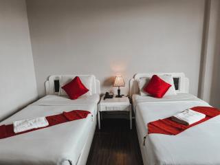 River Grand Hotel - 2