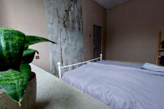 Hostelis R27 - 7