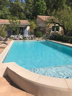 Les Hauts d'Eyragues gîte Aigue Marine Meublé classé 4 étoiles - 9