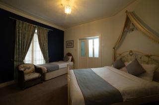 Fines Bayliwick Hotel - 9