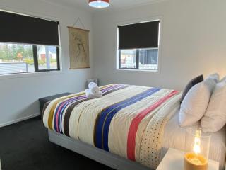 Modern, Functional and Central - Twizel - 8
