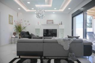 Diamond Luxury Villa Corfu - Káto Spílaion - 8