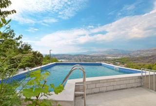 Family friendly house with a swimming pool Podstrana, Split - 12918 - 4