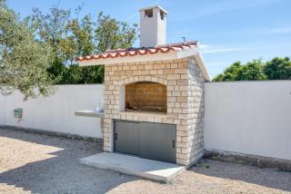 Family friendly apartments with a swimming pool Pirovac, Sibenik - 18998 - Pirovac - 3