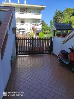 Intero appartamento, bilocale di 55 mq ,soggiorno-cucina open con divano letto, una camera matrimoniale ,con Giardino privato e corte - Francavilla al Mare - 6