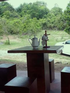 1 Bedroomed Chalet with Kitchen AC/HW Free Parking - Hikkaduwa - 6
