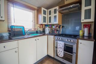 Stunning 6 Berth Caravan At Suffolk Sands Holiday Park Ref 45031G - Felixstowe - 4
