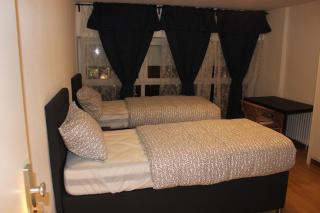 Hotel Garni Emir - Cologne - 4