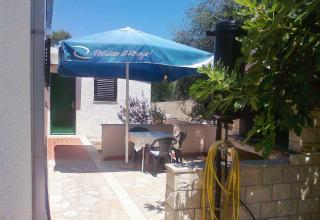 Apartments by the sea Splitska, Brac - 2923 - Postira - 3