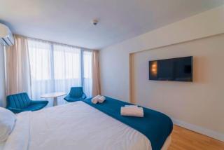 Blue Sea View Aparthotel In Orbi City - 8