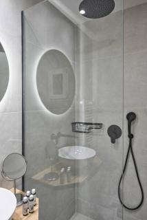 Sleeping with the Ancient Gods in Koukaki - 3