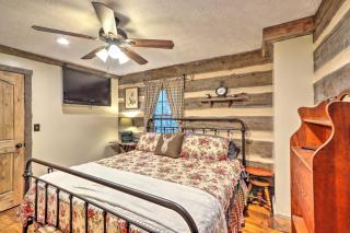 Cozy Creekside Mountain Escape with Hot Tub! - Sautee Nacoochee - 1