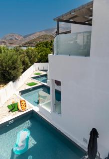 SKYROS BLUE SUITES - 3