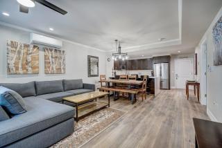 Modern and Updated St James Premium 3 Bedroom Residence condo - 3