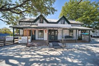 Pet-Friendly Harper Farmhouse with Large Deck! - Harper - 9