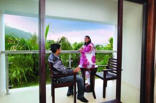 Holiday Vista Thekkady a premium hotel near periyar wild life sanctuary with sky view pool - Thekkady - 3