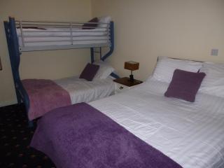 The Schooner Tavern - Ballycotton - 4