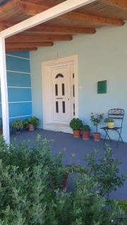 Sylvia's Village Home - 7