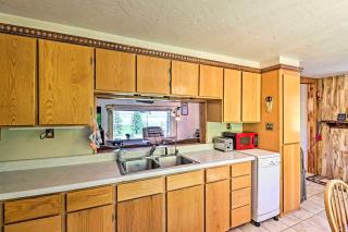 Cozy Montana Lake View Getaway - Fish and Hike! - Kalispell - 4
