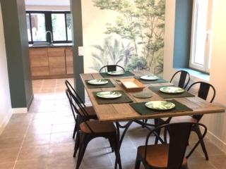 Charmant Gîte Familial Rénové avec 3 Chambres, Cheminée et Jardin, Proche Le Mans - FR-1-410-332 - 7