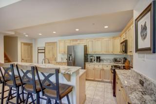 Luxury 4 bedroom Premier Residence at St James Place condo - 3