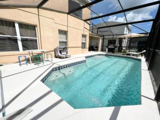 Fully Renovated, Quiet, Spacious Disney Themed Pool Home with Office - Kissimmee - 8