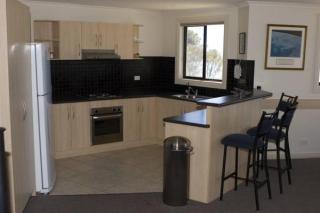Cliff House Beachfront Villas - Moonta - 3