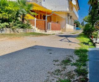 FREE Parking, Wifi, Aircool, Terrace, Living & Bedroom - Lovran - 3