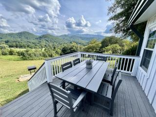 Two-Bedroom House - Townsend - 9