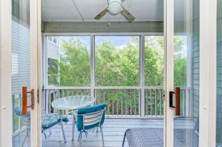 Longboat Key Cedars Beach House-Pet Friendly-2 Minute To The Beach - Longboat Key - 4