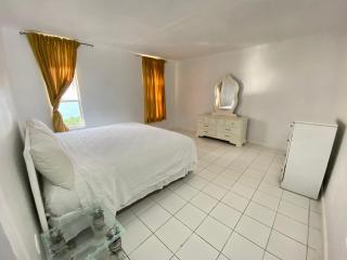 Deluxe Montego Bay Club Studio & Suites - Montego Bay - 9