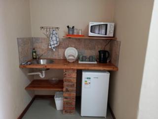 Cango's Rest - Oudtshoorn - 3
