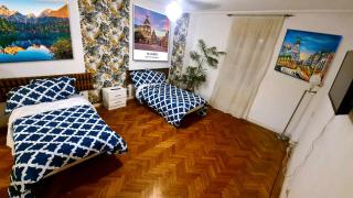 SOL- CARLOS V Apartaments - Madrid - 4