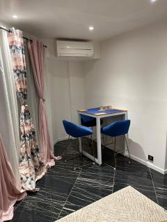 APPARTEMENT AVEC VUE SUR LA TOUR EIIFEL - Issy-les-Moulineaux - 3
