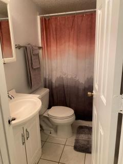 Cozy house with large free parking on premises - 2