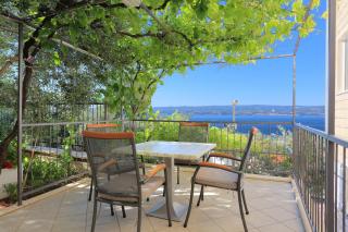 Apartments by the sea Duce, Omis - 2737 - Duće - 4