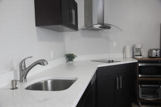 Modern One Bedroom Apartment - Maple Ridge - 5