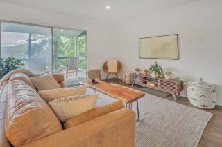 Blue Ridge Lookout Beautiful Modern Cabin - Nature Hikes and Pets OK cabin - Waynesville - 3