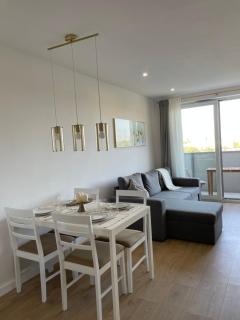 Premium Apartment with Private Parking near City Center - Kattowitz - 9