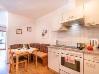 Apartment in the Stubai Valley with a balcony - Neustift im Stubaital - 6
