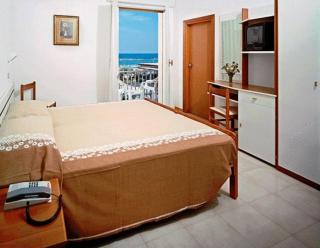 Hotel Saint Tropez SPA & Restaurant - 1