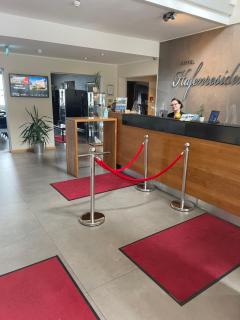 Hotel Hafenresidenz Stralsund - Stralsund - 2