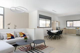 Elegant Duplex with XL Patio by FeelHome - Tel Aviv - 2