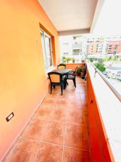 Spacious Holiday Apartment - 1