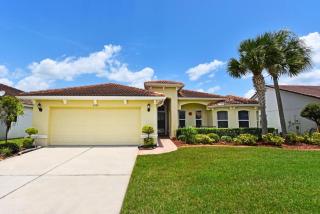 Lakeside 4-Bed Pool Home at Villa Sol home - Kissimmee - 9