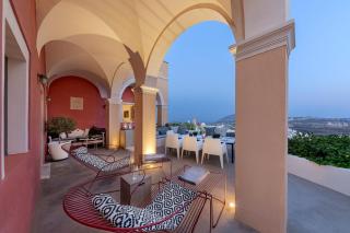 Coat of Arms Mansion - Fira - 4