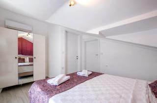 Modern chic 4-bedroom villa with private pool and garden in central Hisaronu - Fethiye - 7