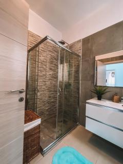 Exclusive Paceville NEW 3 bedrooms apartment - St Julian's - 9