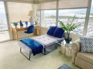 Ilikai #1743 Panoramic views on Waikiki Beach - 4