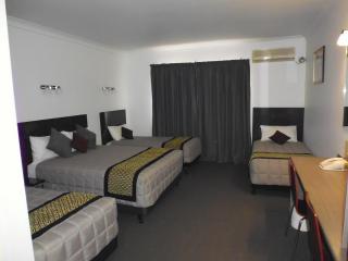 Burke & Wills Motor Inn - Kingaroy - 1